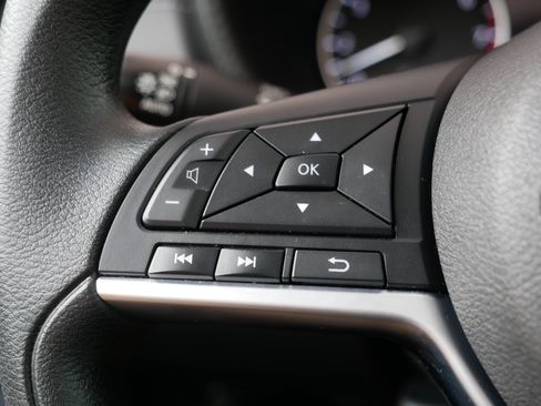 Certified 2023 Nissan Sentra SV FWD image 28
