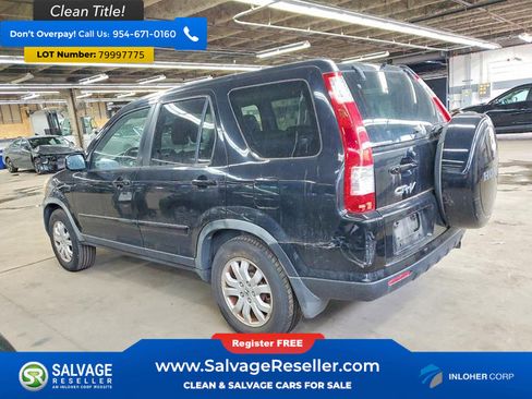 Used 2005 Honda CR-V SE image 3