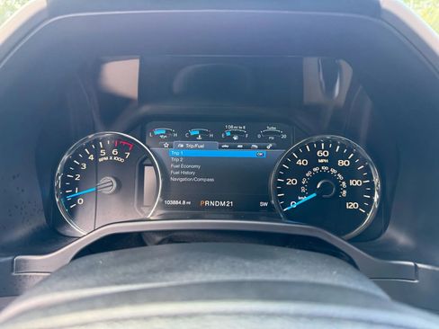 Used 2016 Ford F150 Lariat w/ Equipment Group 502A Luxury image 38