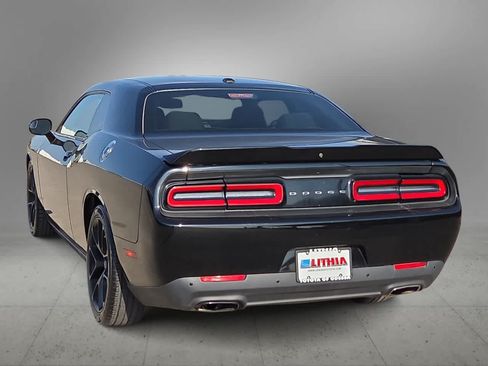 Used 2022 Dodge Challenger GT RWD image 7