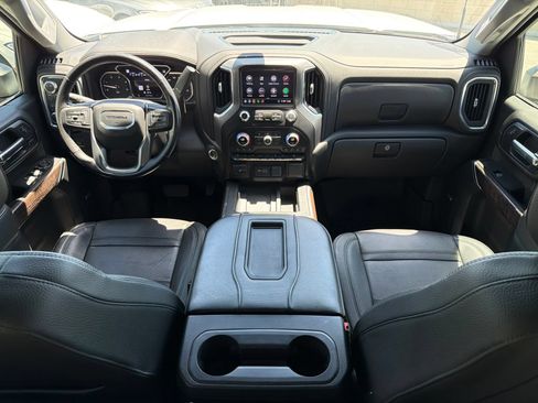 Used 2020 GMC Sierra 2500 Denali w/ Denali Ultimate Package AWD/4WD image 6