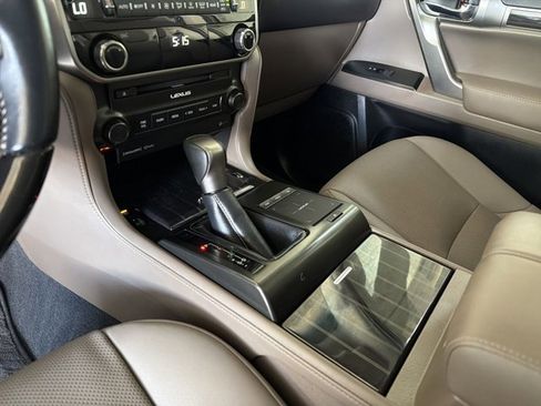 Certified 2022 Lexus GX 460 Premium w/ Premium Package AWD/4WD image 21