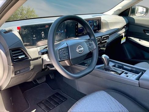 New 2027 Nissan Sentra SV FWD image 7