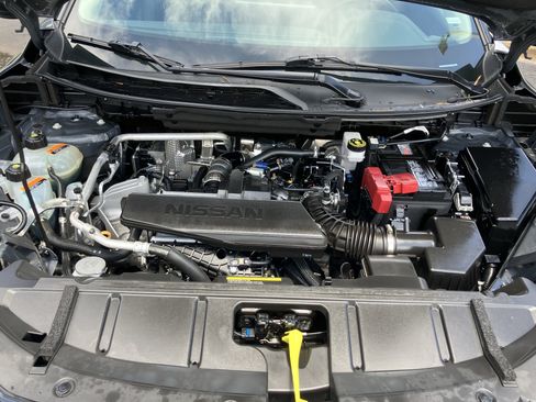 Used 2026 Nissan Rogue SL AWD/4WD image 34