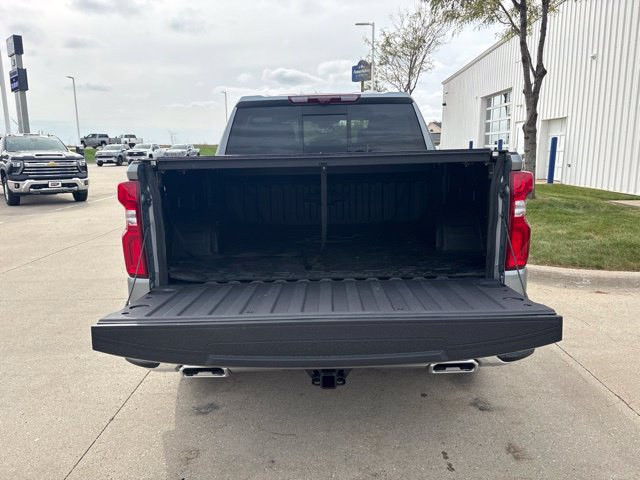 Certified 2026 Chevrolet Silverado 1500 LTZ w/ LTZ Premium Package AWD/4WD image 11