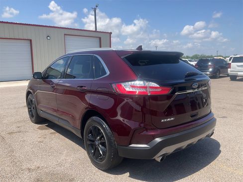 Used 2020 Ford Edge SEL w/ Convenience Package FWD image 2