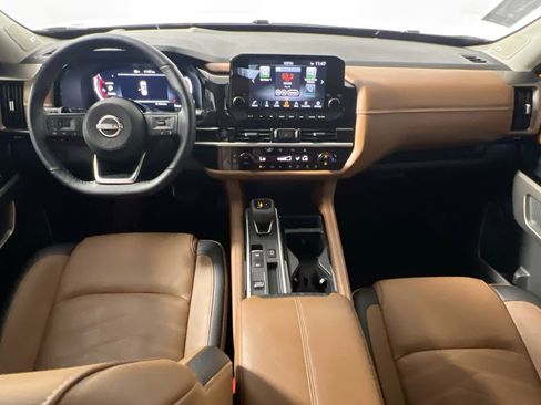 Used 2025 Nissan Pathfinder Platinum w/ Cargo Package FWD image 30