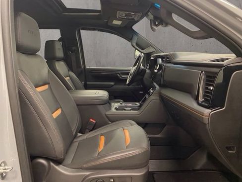 Used 2024 GMC Sierra 2500 AT4 w/ AT4 Preferred Package AWD/4WD image 21