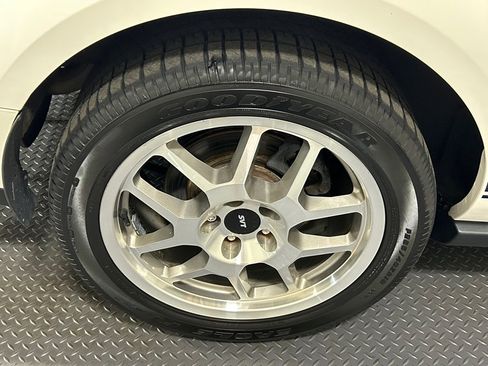 Used 2007 Ford Mustang Shelby GT500 image 14
