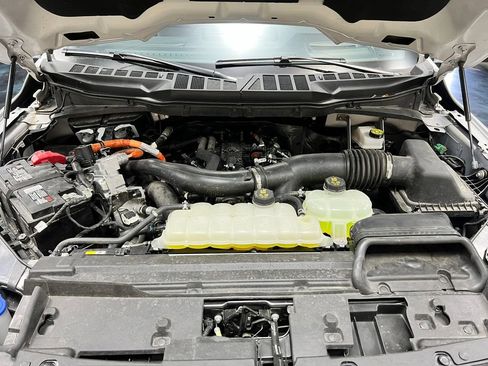 Used 2025 Ford F150 Lariat w/ Equipment Group 502A High AWD/4WD image 26