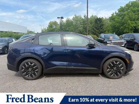 New 2026 Nissan Leaf Platinum+ w/ Floor Mat Package (Platinum+) FWD image 10