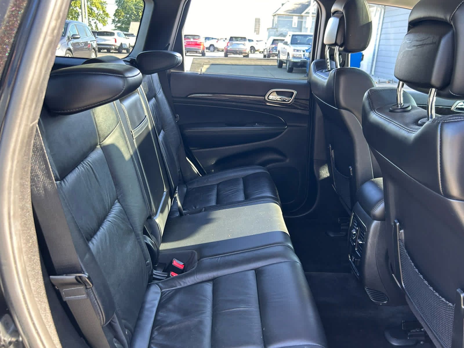 Used 2013 Jeep Grand Cherokee Laredo AWD/4WD image 25