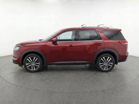 Used 2023 Nissan Pathfinder Platinum w/ Cargo Package AWD/4WD image 6