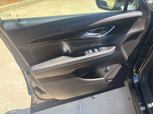 Used 2022 Buick Envision Preferred image 23