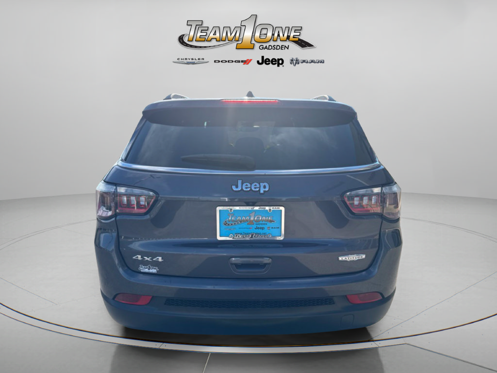Used 2024 Jeep Compass Latitude AWD/4WD image 7