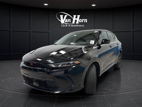 Used 2024 Dodge Hornet R/T w/ R/T Blacktop Package AWD/4WD image 3