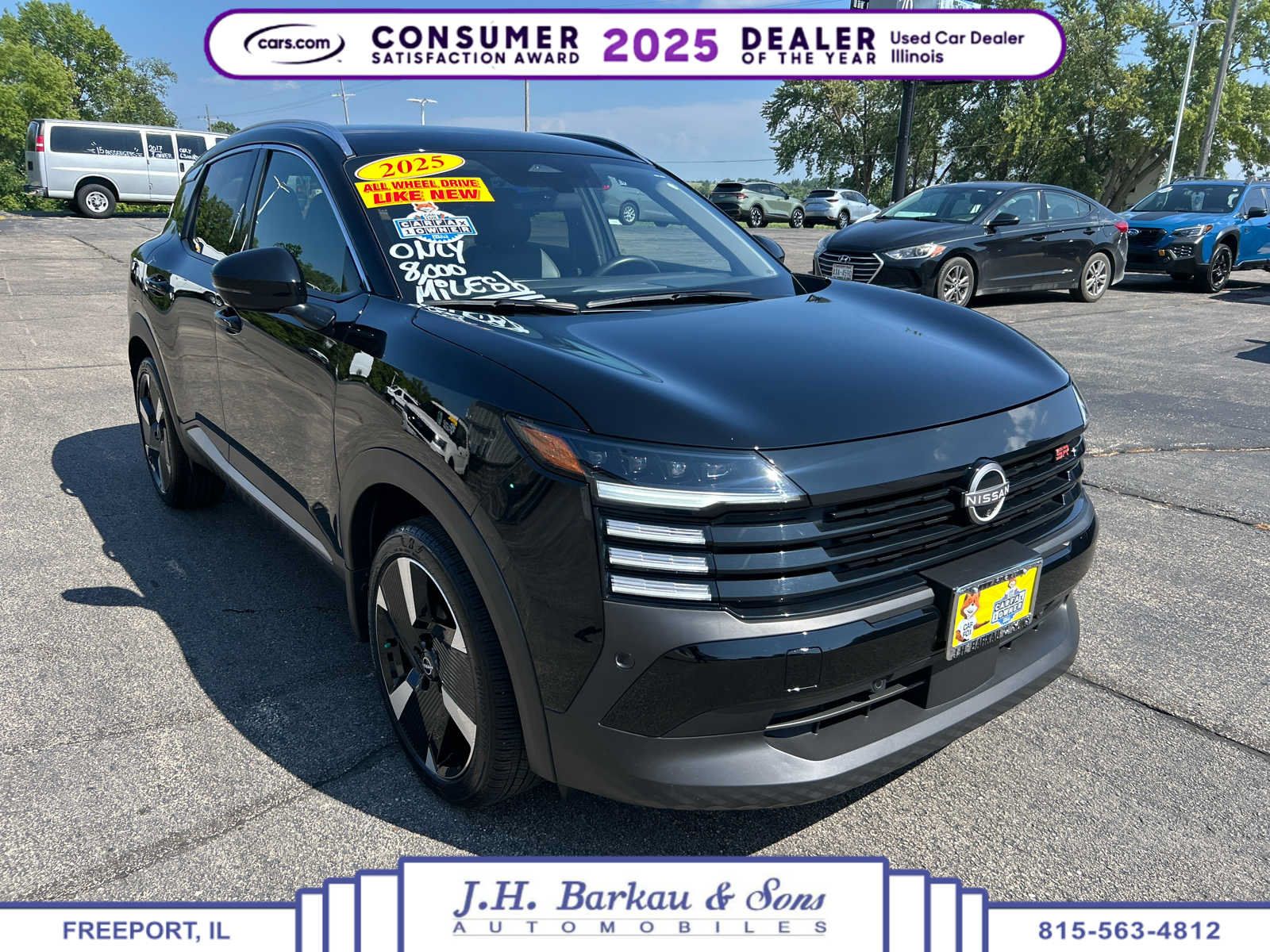 Used 2025 Nissan Kicks SR AWD/4WD image 1
