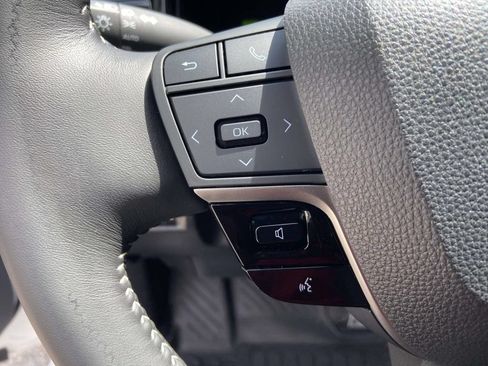 Used 2025 Toyota Camry SE w/ Multimedia Upgrade Package FWD image 33