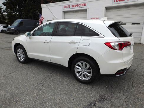 Used 2018 Acura RDX AWD image 3