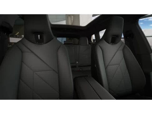 Used 2025 BMW iX xDrive50 image 11