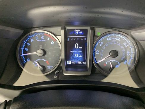 Used 2023 Toyota Tacoma TRD Sport w/ TRD Premium Sport Package image 18