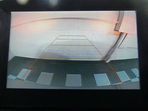 Used 2019 Chevrolet Traverse LT image 13