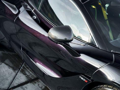 Used 2021 McLaren 720S RWD image 18