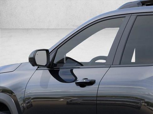 New 2027 Chevrolet Equinox RS w/ Safety and Technology Package FWD image 12