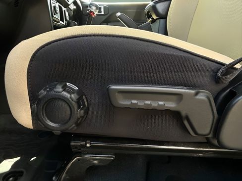 Certified 2023 Jeep Gladiator Sport w/ Trailer Tow Package image 24