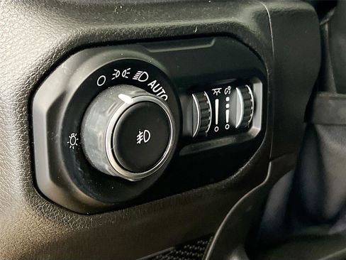 Used 2021 Jeep Wrangler Unlimited Willys image 14