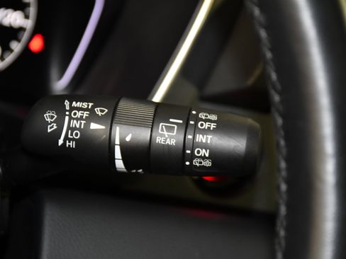 Certified 2025 Honda Pilot Touring image 23