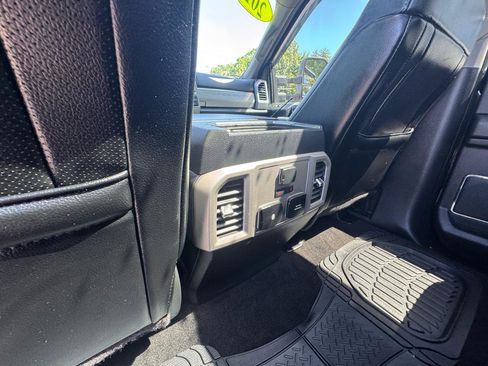 Used 2018 Ford F250 Lariat w/ Lariat Ultimate Package AWD/4WD image 32