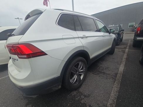 Used 2021 Volkswagen Tiguan SEL AWD/4WD image 6