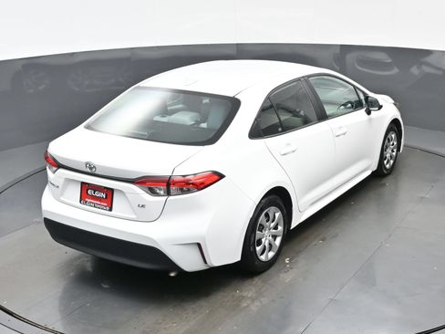 Used 2024 Toyota Corolla LE FWD image 38