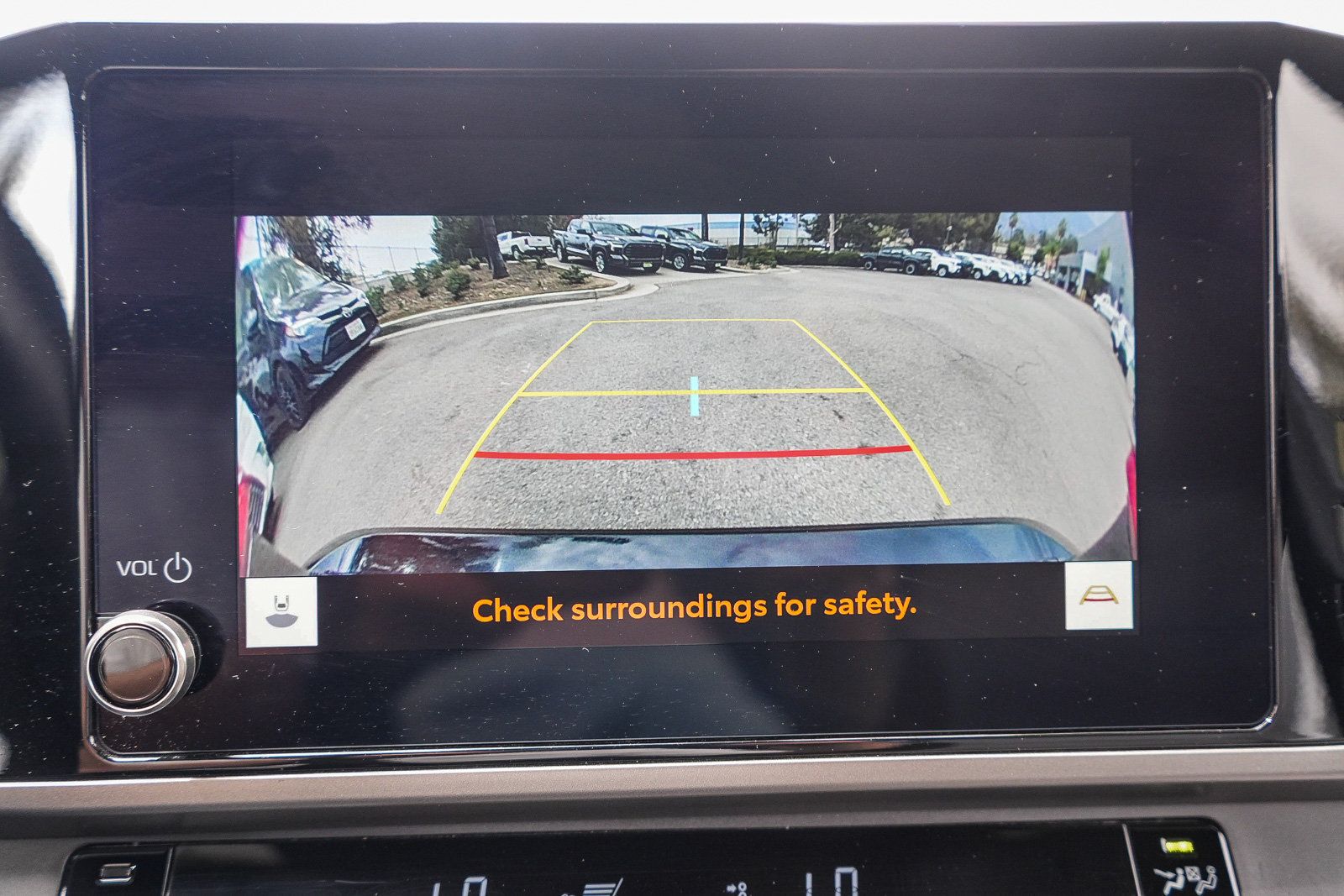 Used 2025 Toyota Camry SE AWD/4WD image 23