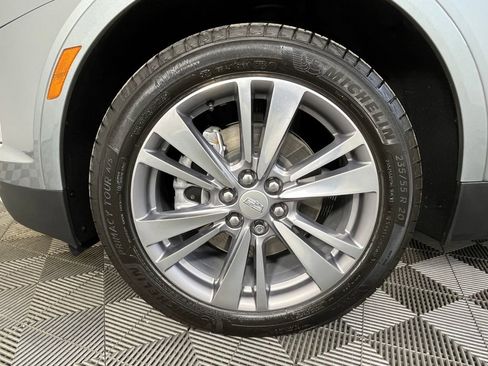 Used 2024 Cadillac XT5 Premium Luxury image 13