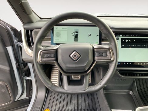 Used 2024 Rivian R1T Adventure AWD/4WD image 13