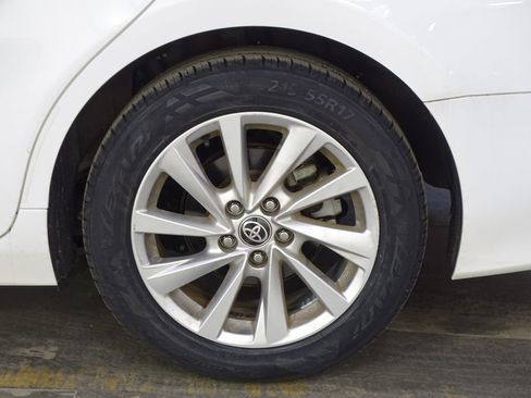 Used 2023 Toyota Camry LE image 41