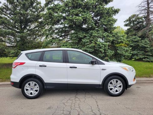 Used 2016 Ford Escape S FWD image 3