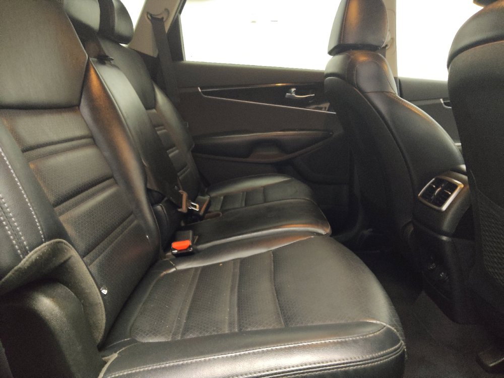Used 2019 Kia Sorento EX AWD/4WD image 19