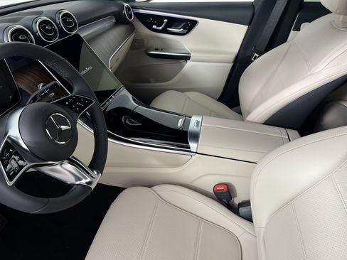 New 2026 Mercedes-Benz GLC 300 4MATIC image 4