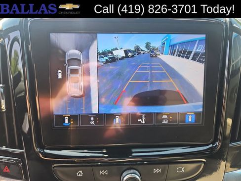 Used 2023 Chevrolet Traverse Premier AWD/4WD image 15