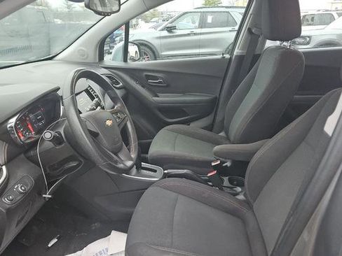 Used 2020 Chevrolet Trax LS image 8