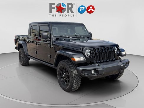 Used 2022 Jeep Gladiator Overland AWD/4WD image 7