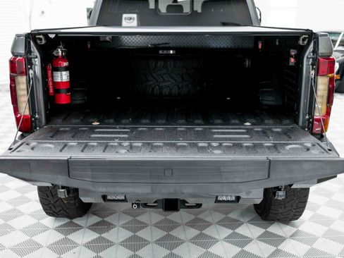 Used 2017 Ford F250 Platinum w/ Platinum Ultimate Package AWD/4WD image 91