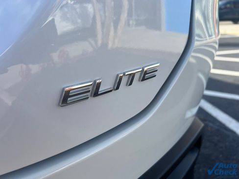 Used 2025 Honda Pilot Elite image 21