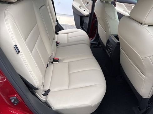 Used 2024 Nissan Murano SV image 28