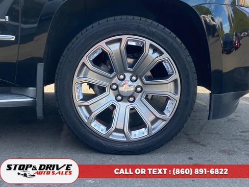 Used 2015 GMC Yukon XL Denali w/ Open Road Package image 8