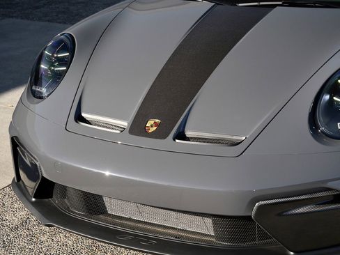 Used 2025 Porsche 911 GT3 image 12