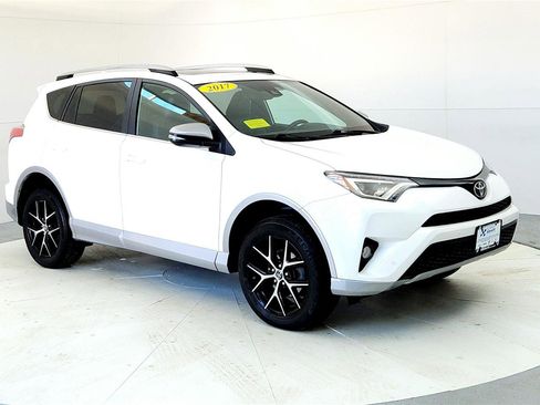 Used 2017 Toyota RAV4 SE w/ Power Extra Value Package image 7